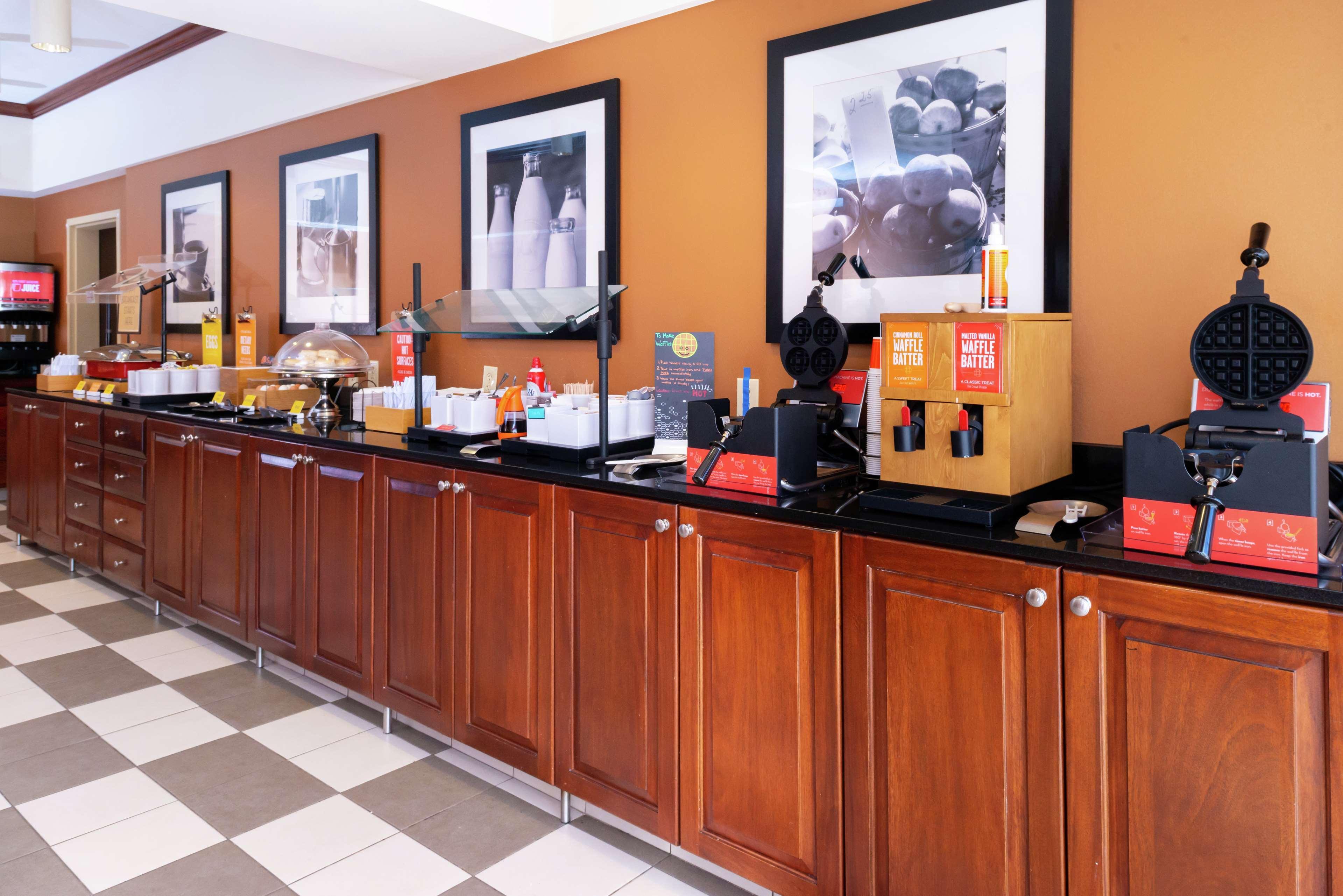 Hampton Inn Greensboro Airport Luaran gambar